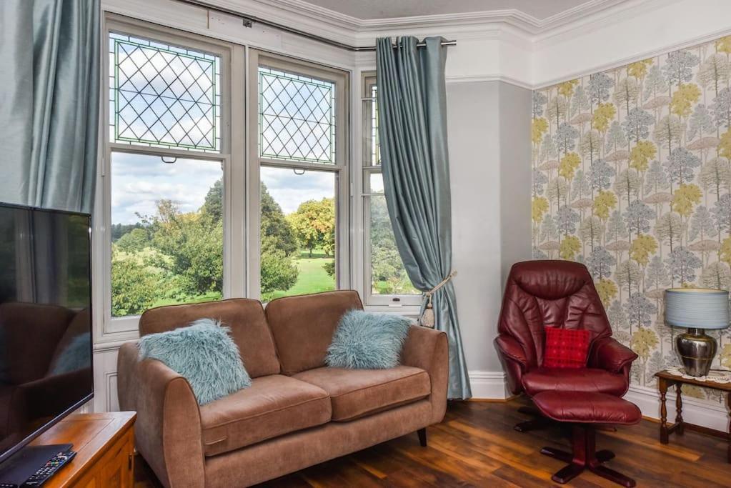 Traditional 3-Bed Property In Pontcanna With Parking Cardiff Eksteriør billede
